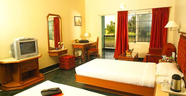Eagleton - The Golf Resort Bidadi Ngoại thất bức ảnh