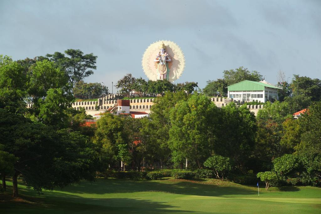 Eagleton - The Golf Resort Bidadi Ngoại thất bức ảnh